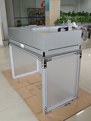 Werkoppervlak van roestvrij staal Laminar Flow Hood Verticale luchtstroom voor steriele werkruimte