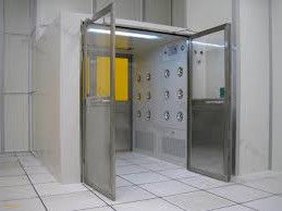 1.2 mm dikte Cleanroom Air Douche met 24 roestvrijstalen sproeiers aan beide zijden en Sraying Painting oppervlak afwerking