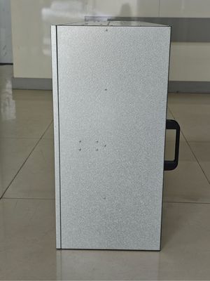 1220*620*350 mm Grootte van het werkterrein Laminar Flow Hood met filtratie en glasvezelfiltermateriaal